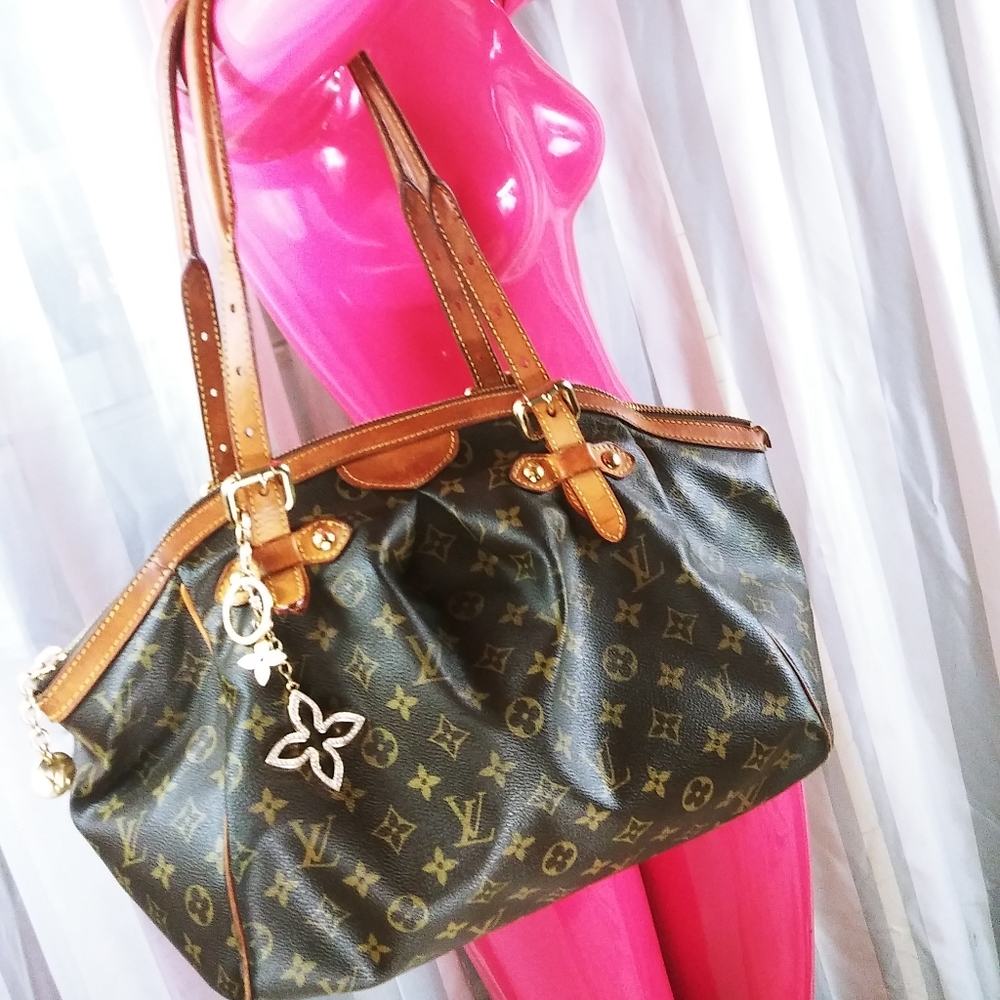 ❗SALE❗BEAUTIFUL BAG TIVOLLI GM LOUIS VUITTON 👜👑